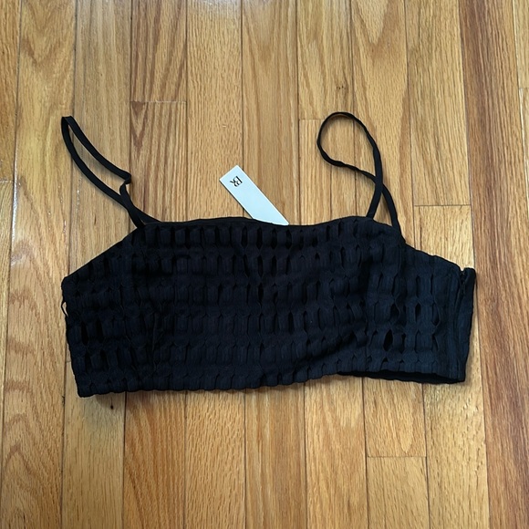 NWT Banana Republic Vina Crop Top Black, 8 - Picture 1 of 5